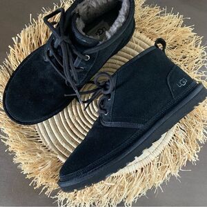UGG Men’s Neumel Heritage Chukka Boots Black Suede Size 9